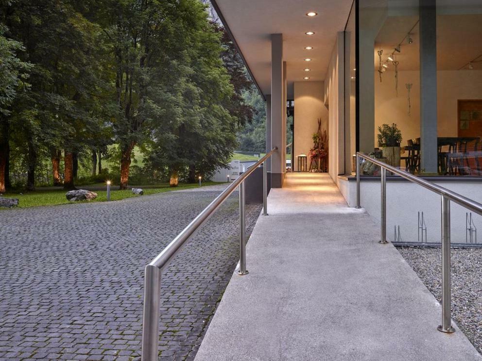 Hotel Toedi Linthal Bagian luar foto