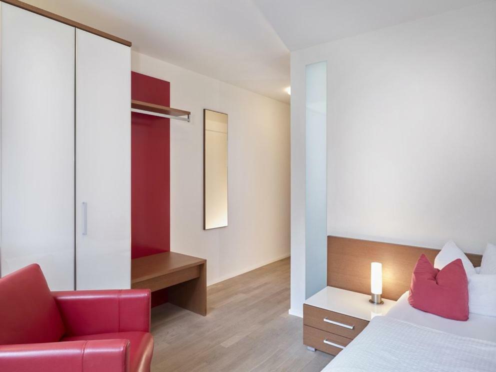 Hotel Toedi Linthal Bagian luar foto