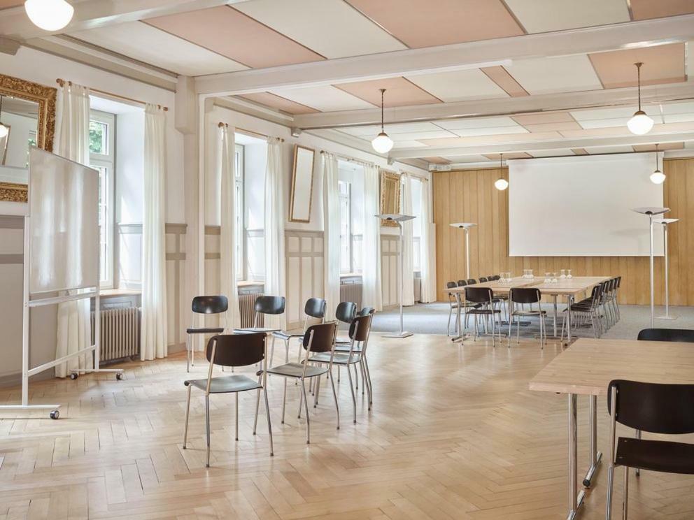 Hotel Toedi Linthal Bagian luar foto